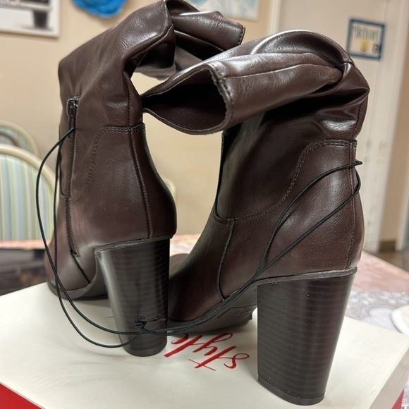 Saraa Slouch Mid-Shaft Boots - Picture 4 of 6